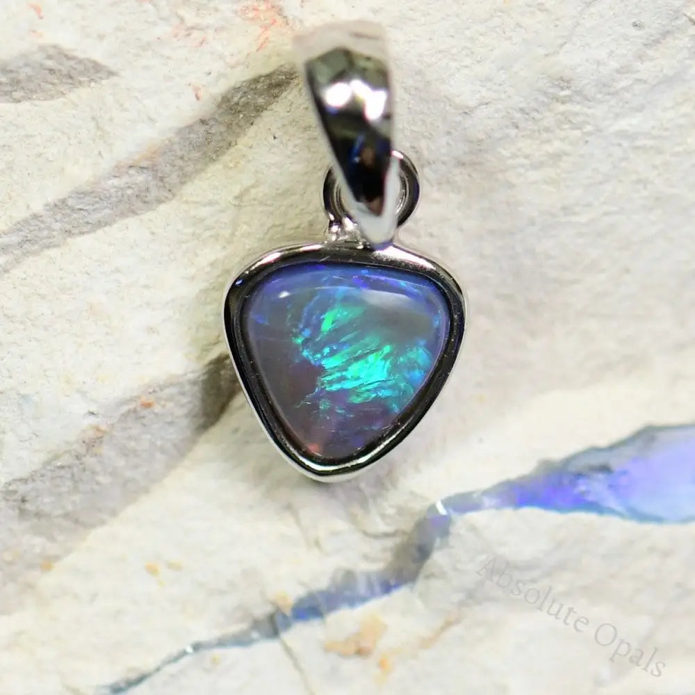 sterling silver opal paendant