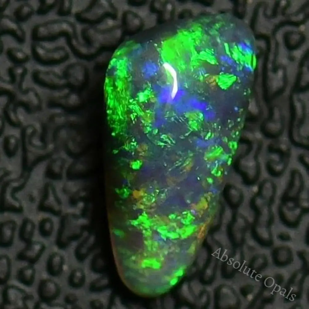 0.89 Cts Australian Black Opal Solid Stone Lightning Ridge