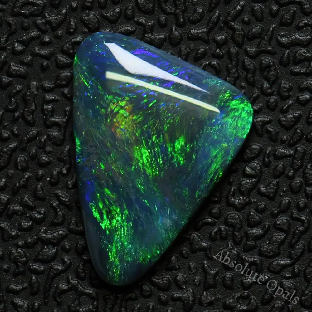 1.35 Cts Australian Black Opal Lightning Ridge Cabochon