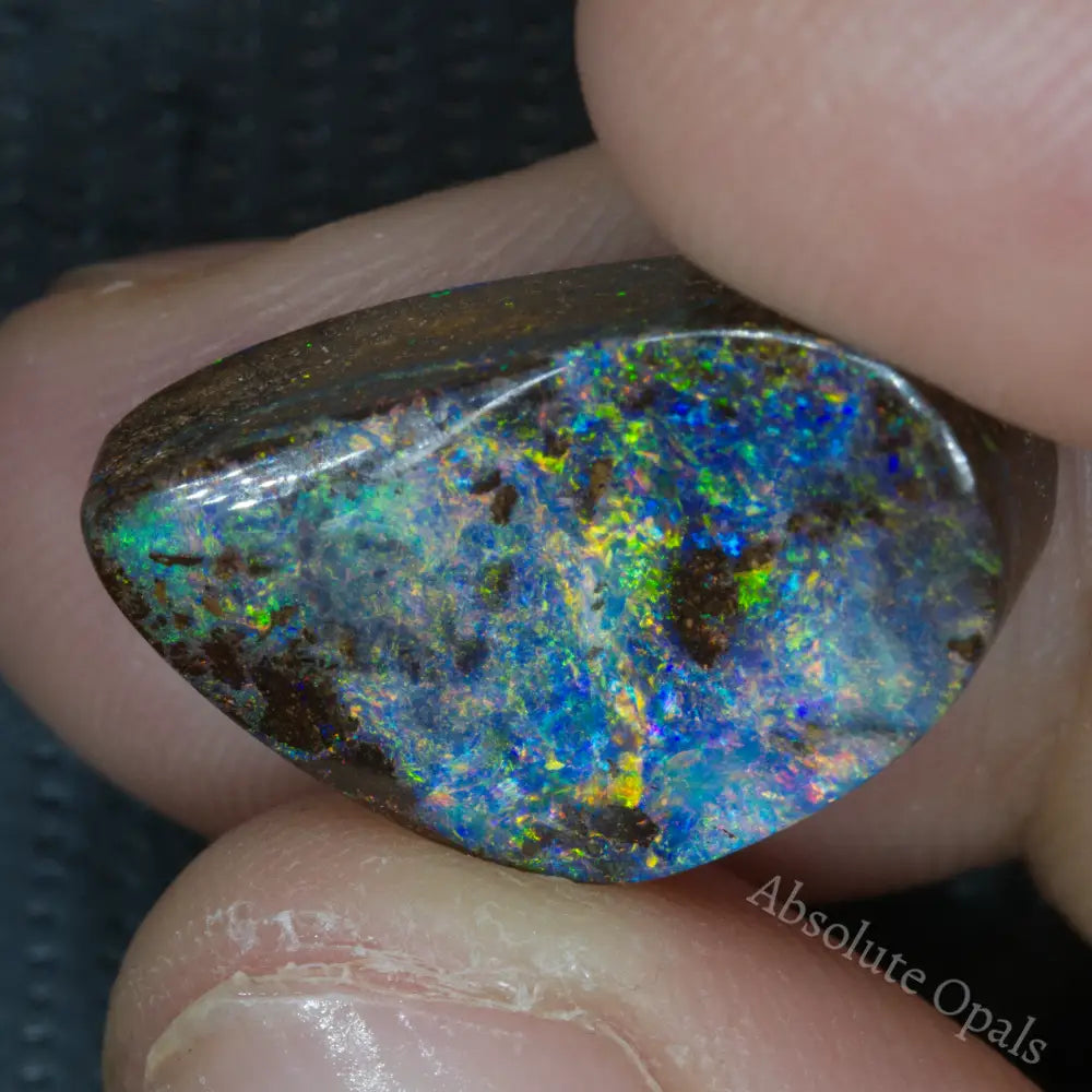 Cut opal stone