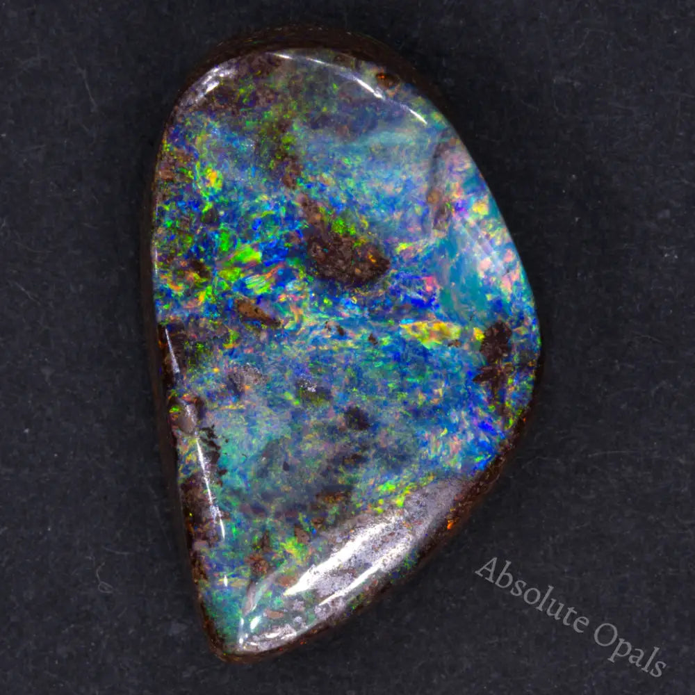 Cut opal stone