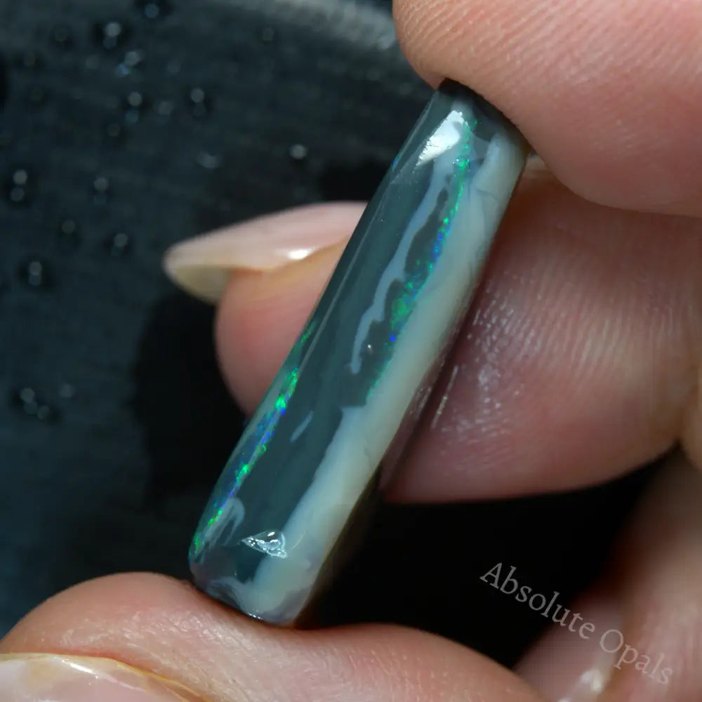 17.85 Cts Rough Black Opal Rub Lightning Ridge