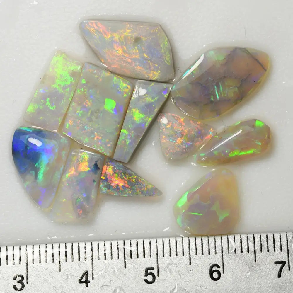 17.9 cts Rough Opal Parcel Rubs Lightning Ridge