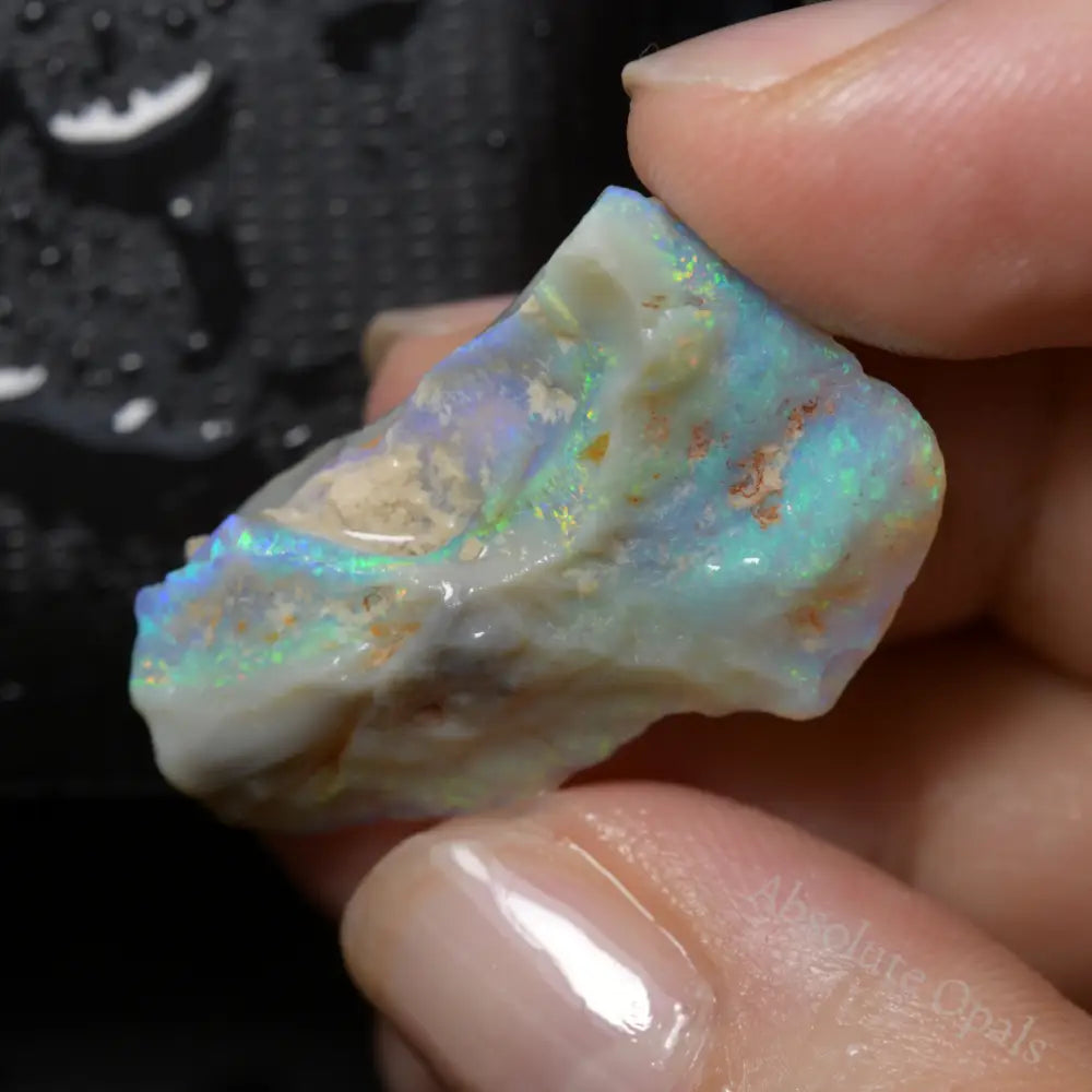 22.9 cts Rough Opal Lightning Ridge for Carving