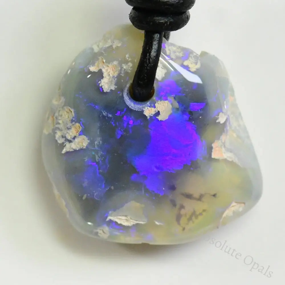 34 Cts Australian Opal Drilled Greek Leather Mounted Pendant Necklace Jewellery