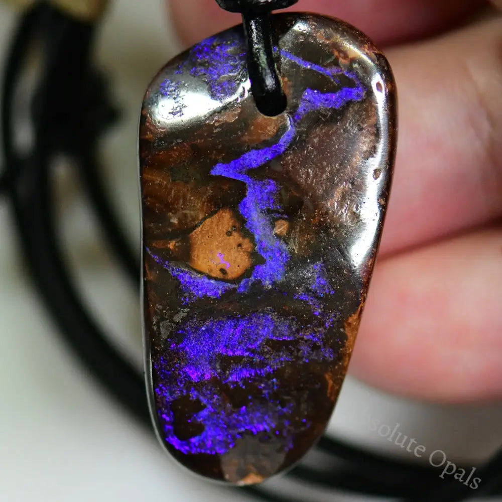 51.70 Cts Australian Opal Boulder Drilled Greek Leather Mounted Pendant Necklace Jewellery