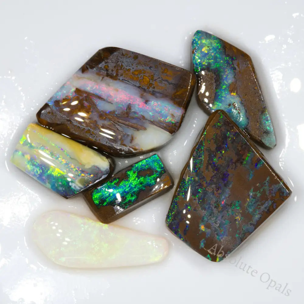 Rough opal Boulder