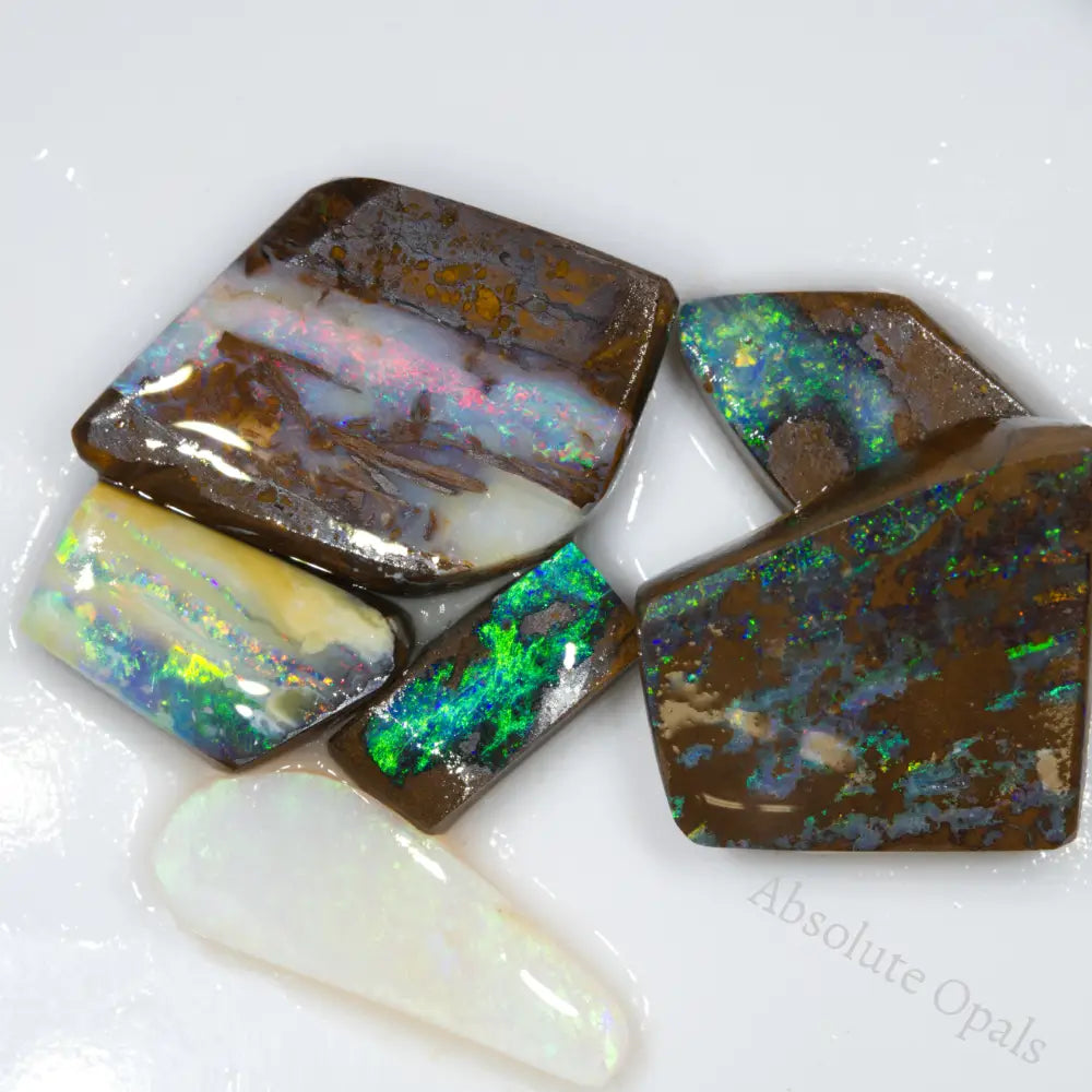 Boulder opal