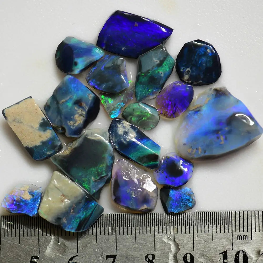 68 Cts Black Rough Opal Parcel Lightning Ridge Mining Offcuts Cmr