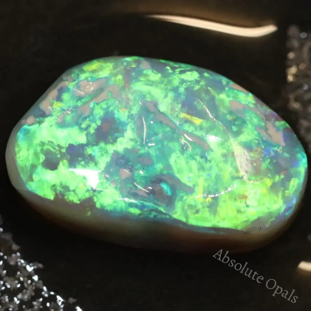 8.50 Cts Opal Lightning Ridge Rough Rub Nobby