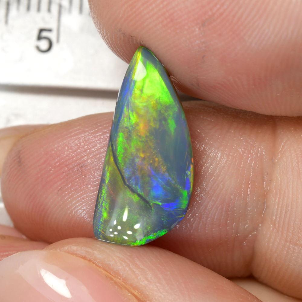 Rough black opal
