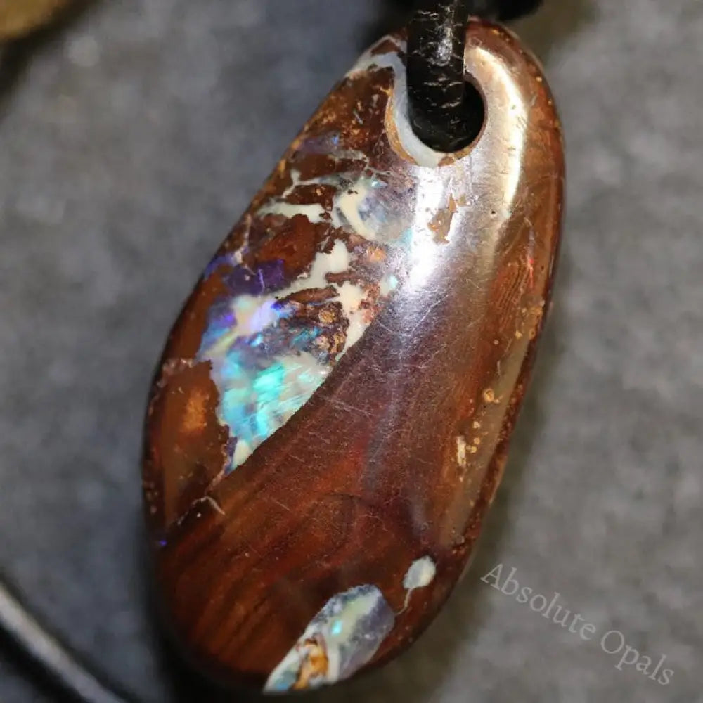 Australian Opal Boulder Drilled Greek Leather Pendant Necklace 22.10 Cts Jewellery
